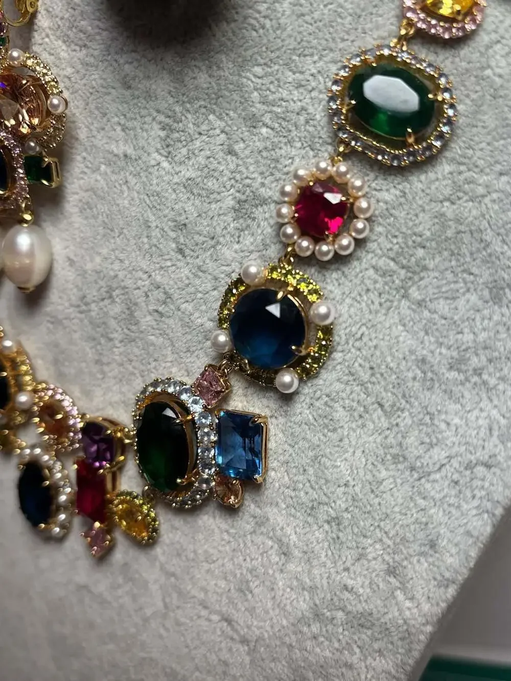 Kate Spade Crystal Kaleidoscope Victoria Necklace and Earrings Set